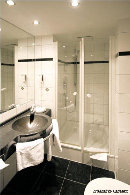 Hotel National Duesseldorf الغرفة الصورة