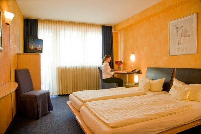 Hotel National Duesseldorf المظهر الخارجي الصورة